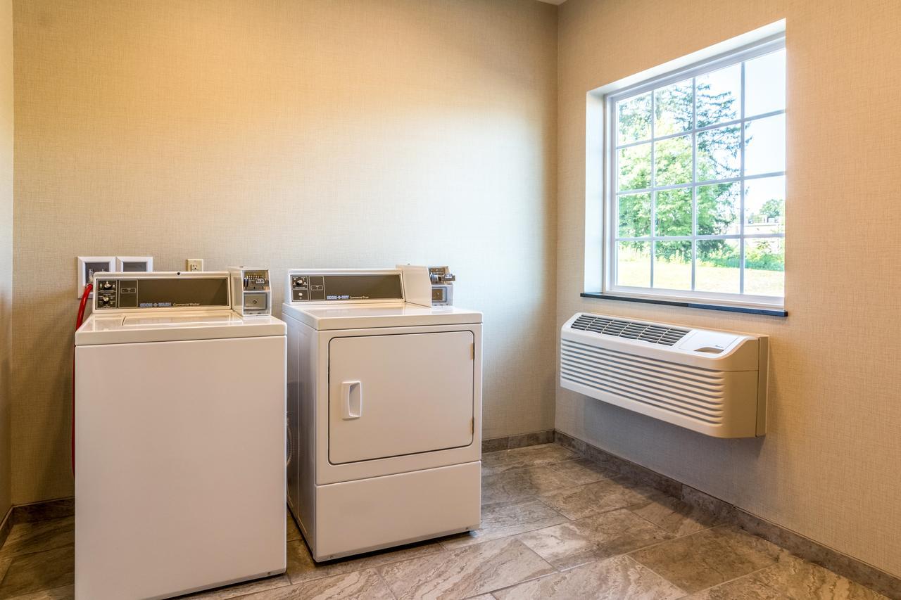 Cobblestone Hotel & Suites - Greenville Esterno foto