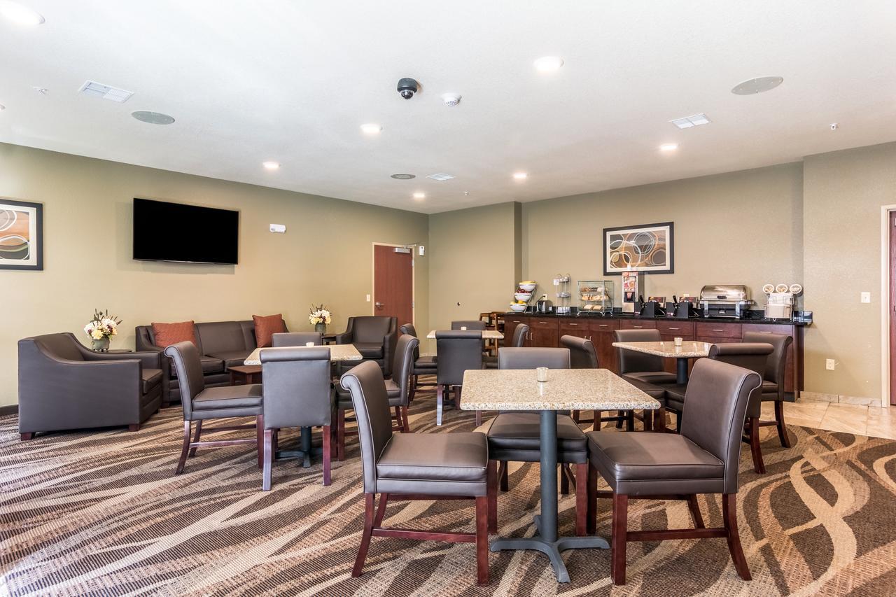 Cobblestone Hotel & Suites - Greenville Esterno foto