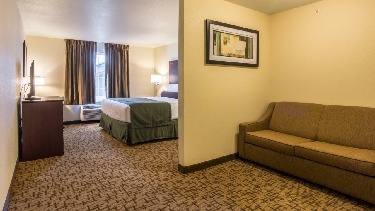Cobblestone Hotel & Suites - Greenville Esterno foto