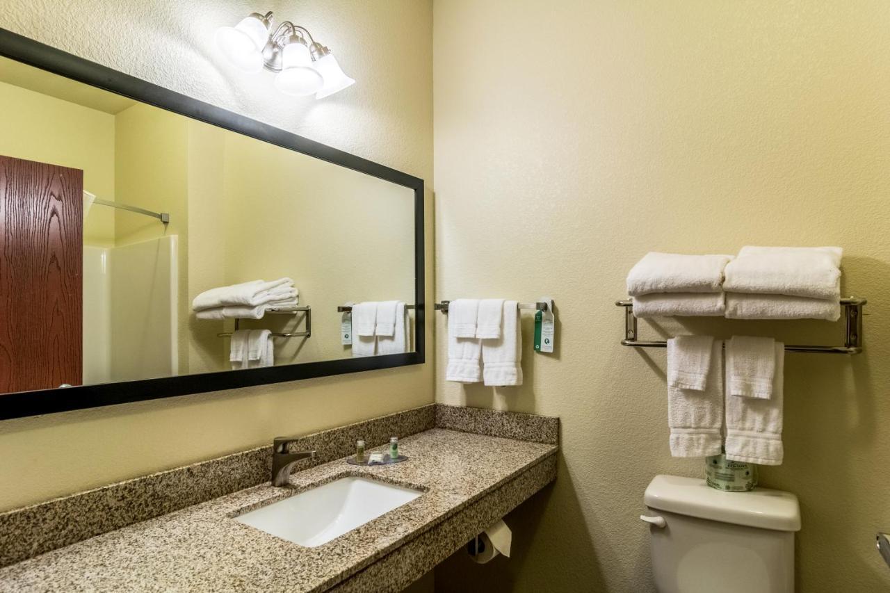 Cobblestone Hotel & Suites - Greenville Esterno foto