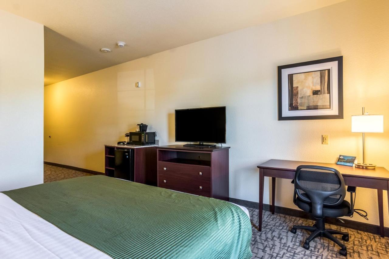 Cobblestone Hotel & Suites - Greenville Esterno foto